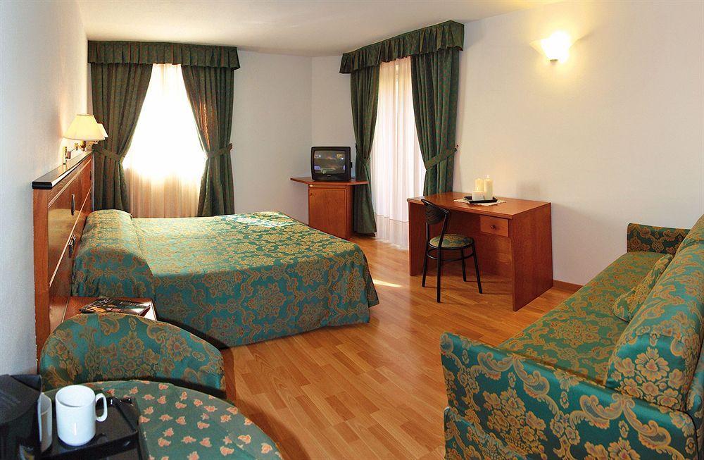 Albergo Aprica Garni Eksteriør billede