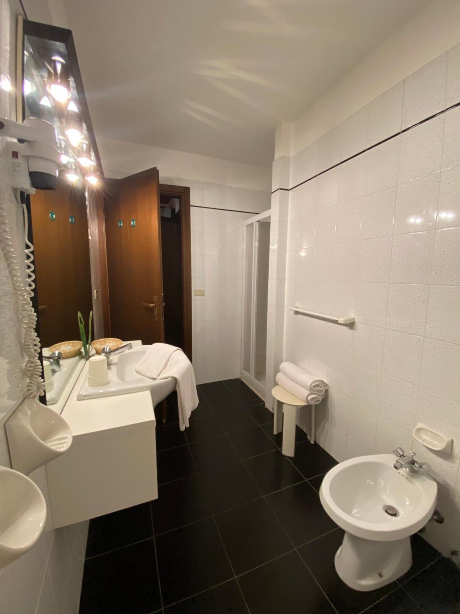 Albergo Aprica Garni Eksteriør billede