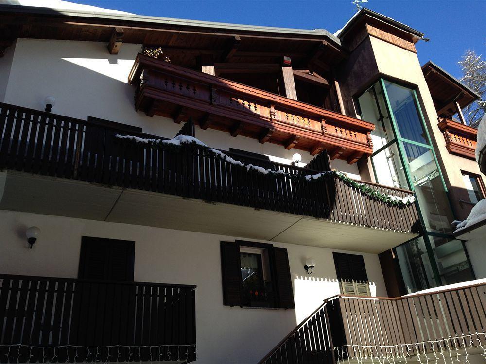 Albergo Aprica Garni Eksteriør billede