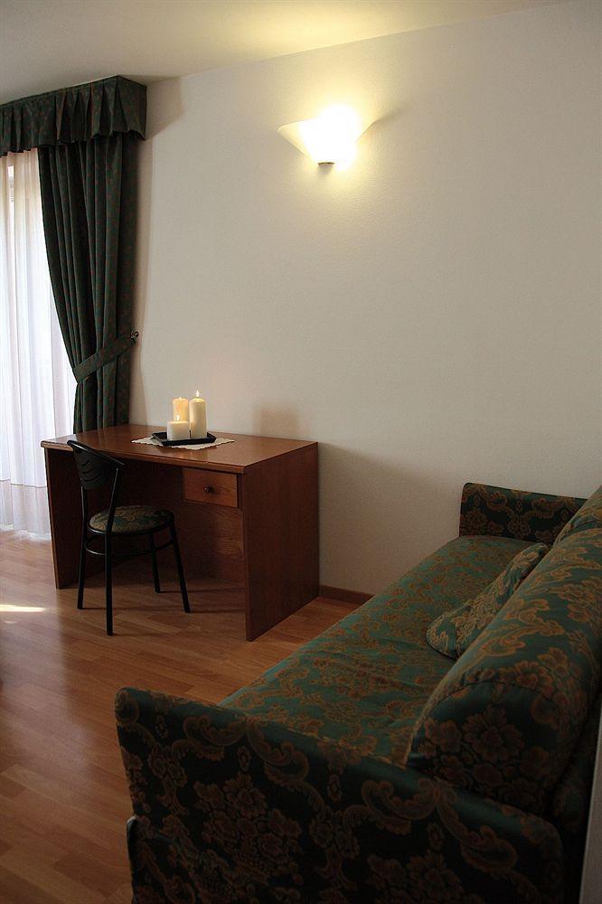 Albergo Aprica Garni Eksteriør billede