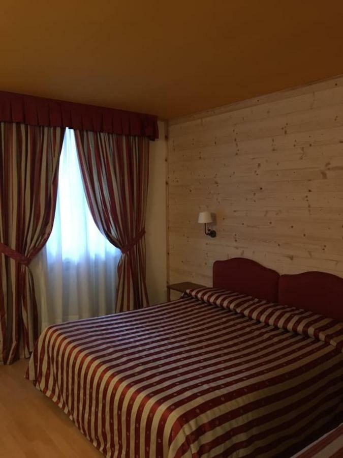 Albergo Aprica Garni Eksteriør billede